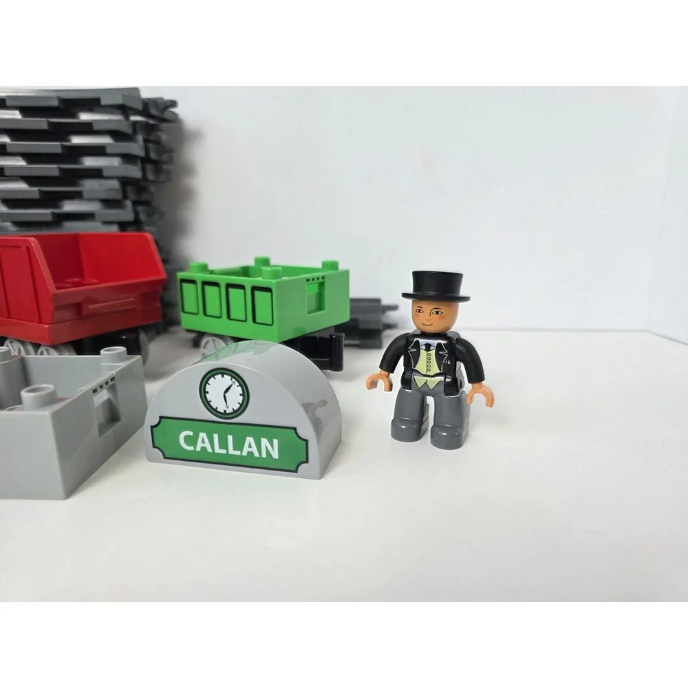 Lego Duplo misc pieces Thomas the Train set track Sir Topham - Picture 2 of 4